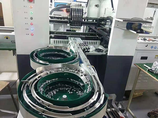高速泛用贴片机哪的服务好？