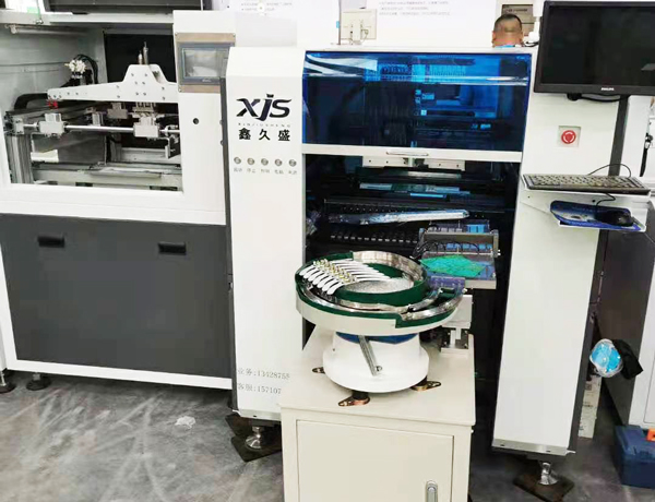 高速贴片机与泛用机有什么区别？